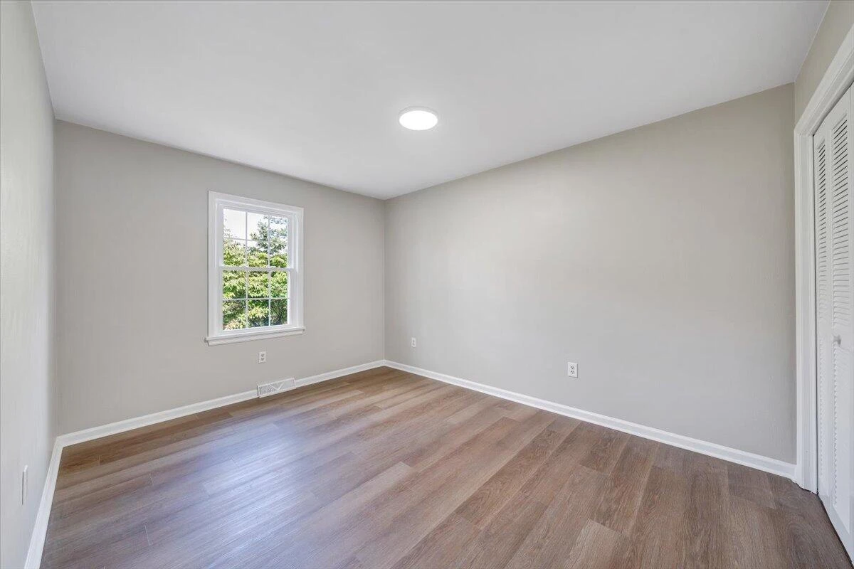 3311 Farmington DR - Photo 22