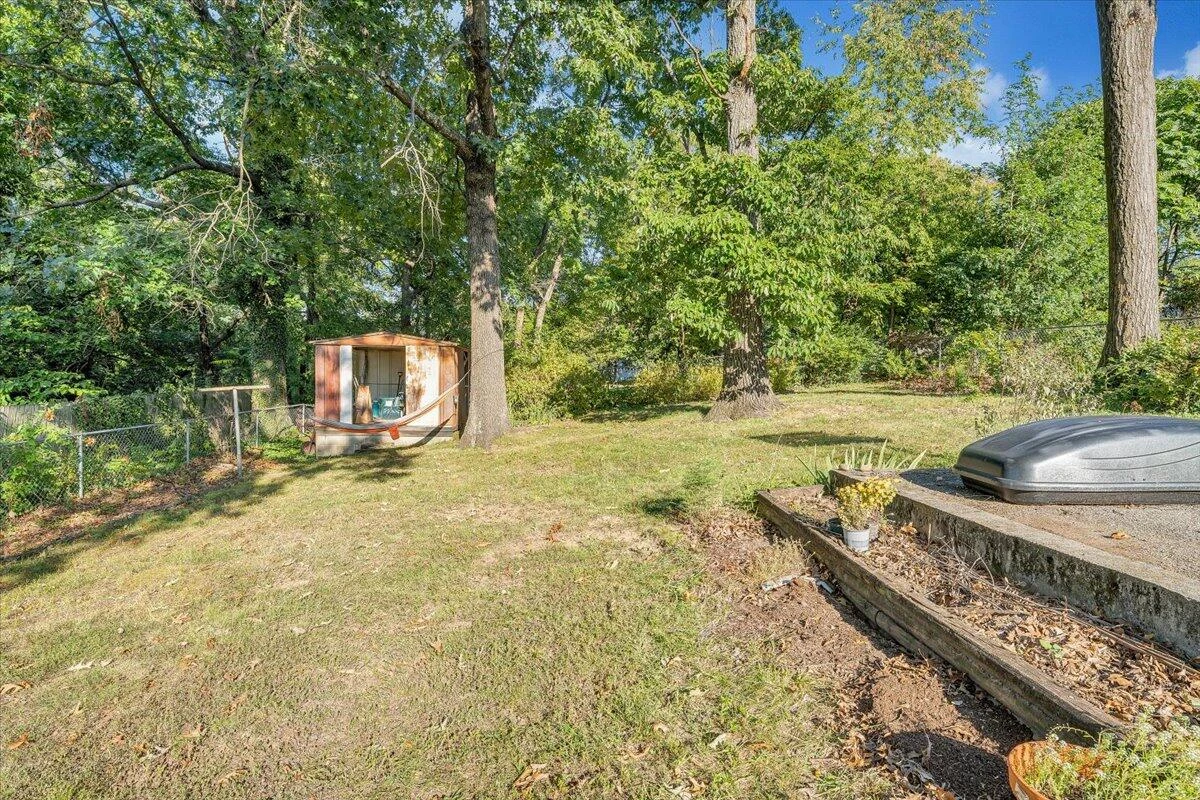 307 Deaner DR - Photo 26