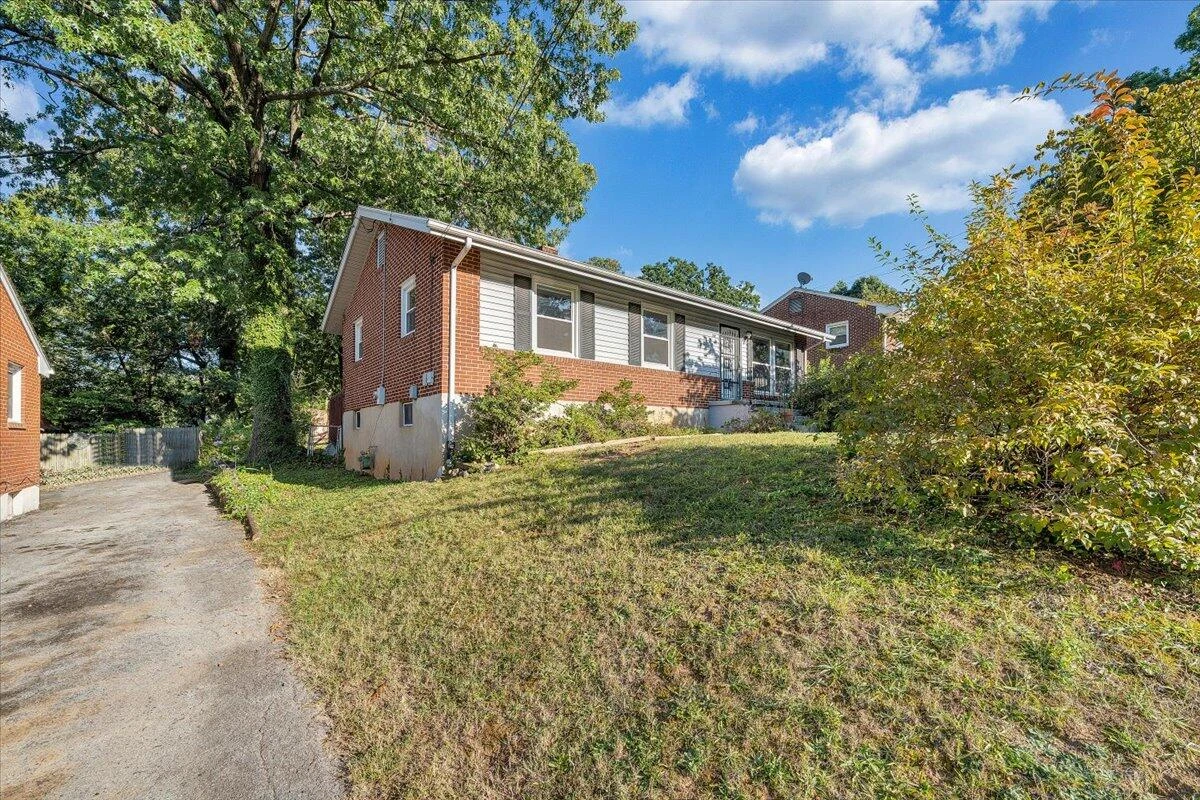 307 Deaner DR - Photo 28