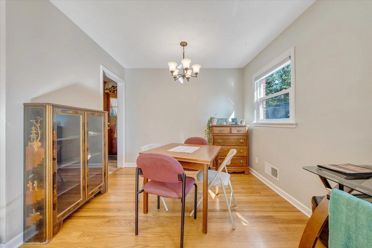 307 Deaner DR - Photo 4