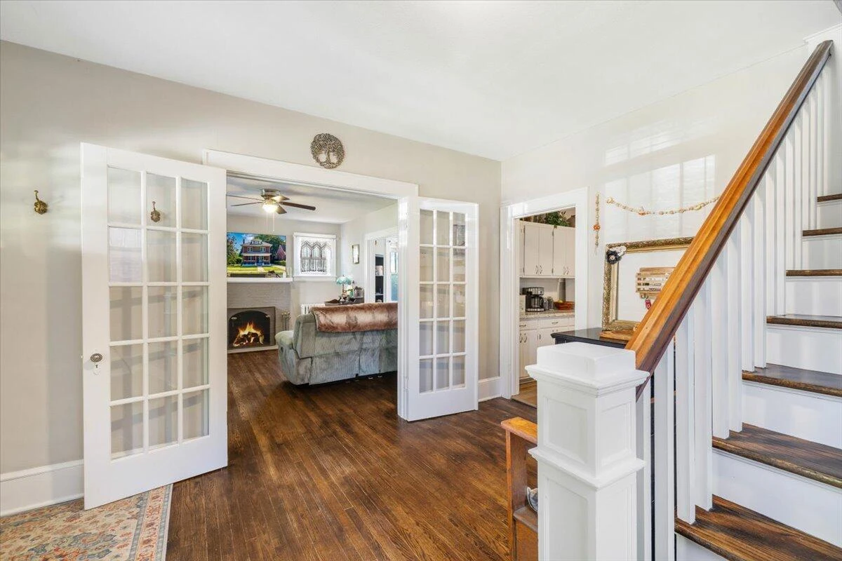 3402 Hillcrest AVE - Photo 20
