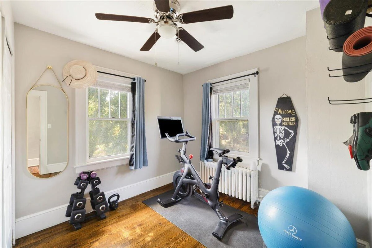 3402 Hillcrest AVE - Photo 25