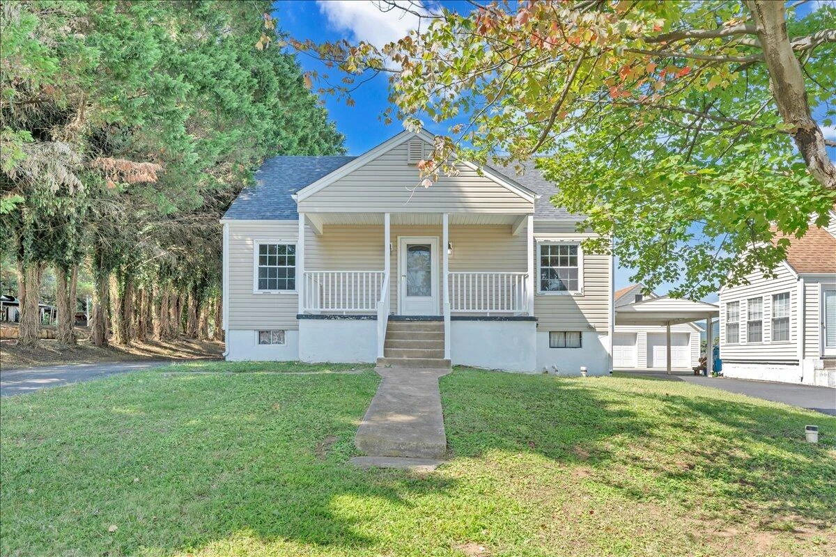 2052 Kenwood BLVD - Photo 29