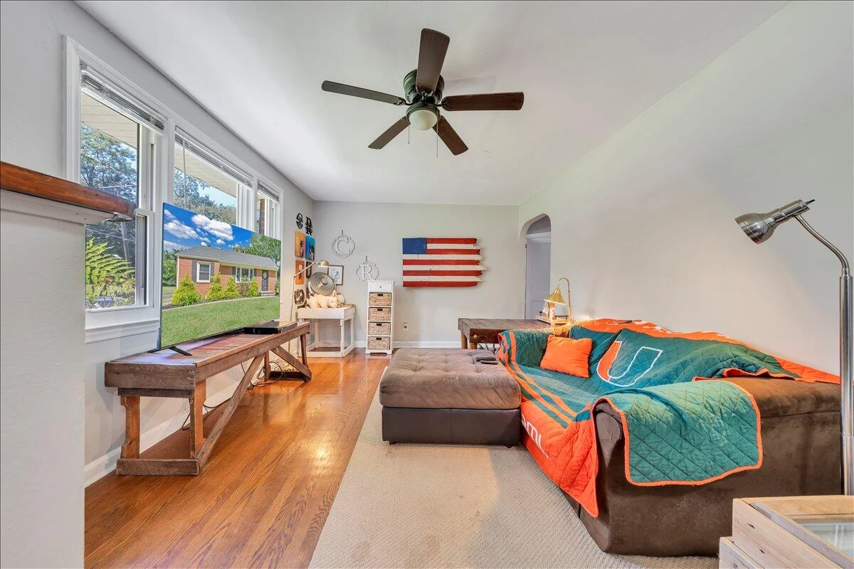 4027 Hershberger RD - Photo 4