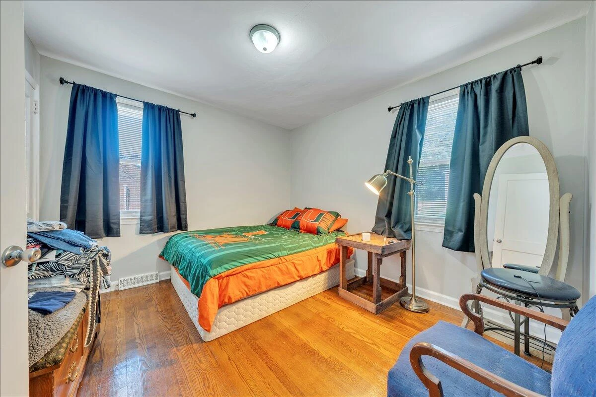 4027 Hershberger RD - Photo 9