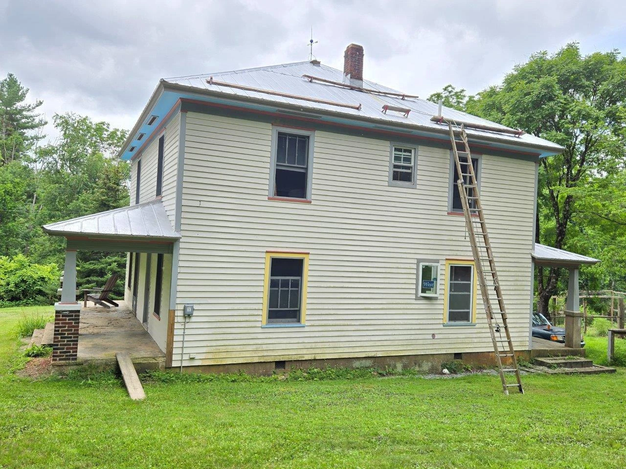8947 Sugar Run RD - Photo 10