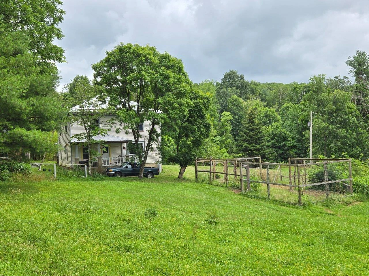 8947 Sugar Run RD - Photo 12
