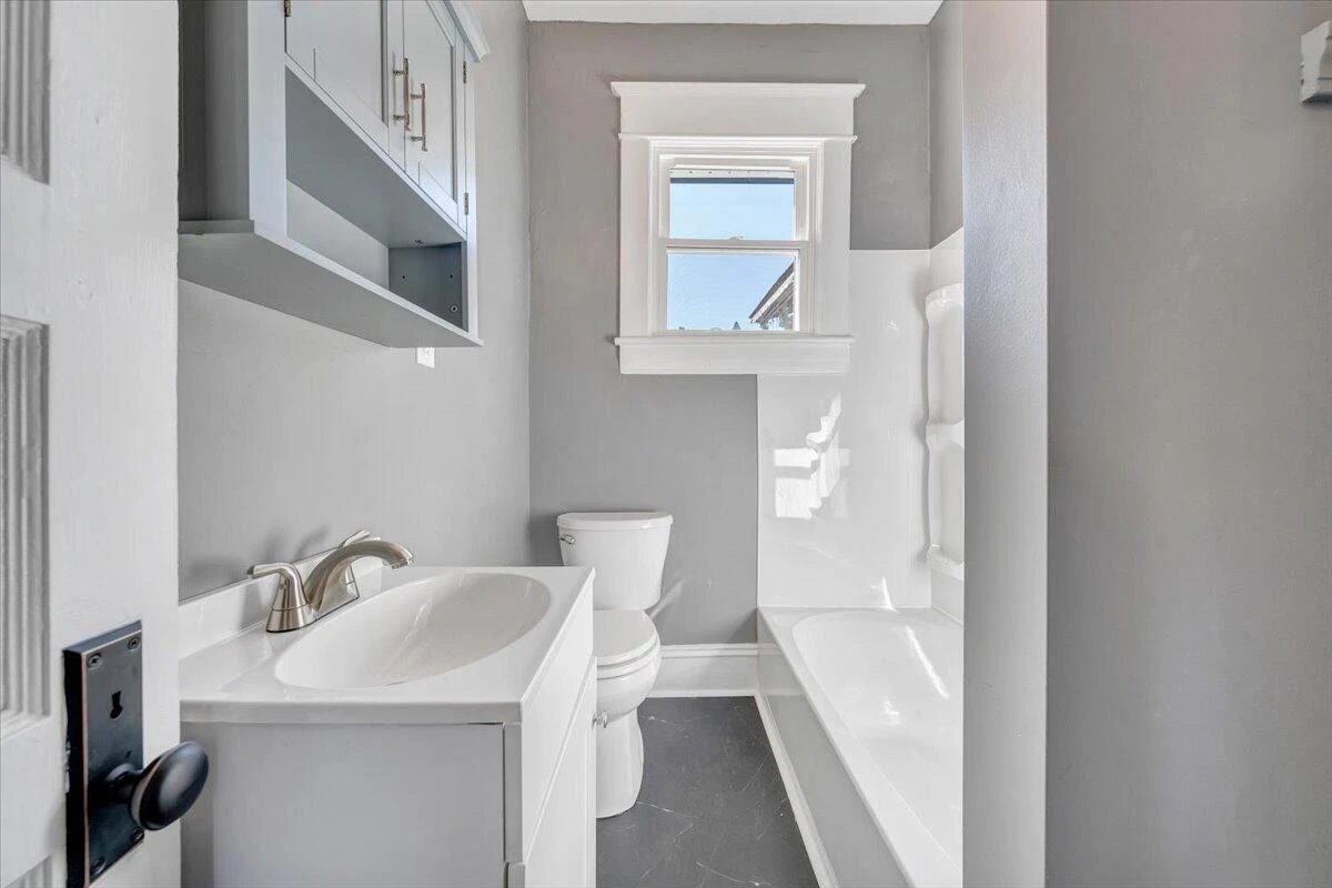 1008 11th ST - Photo 17