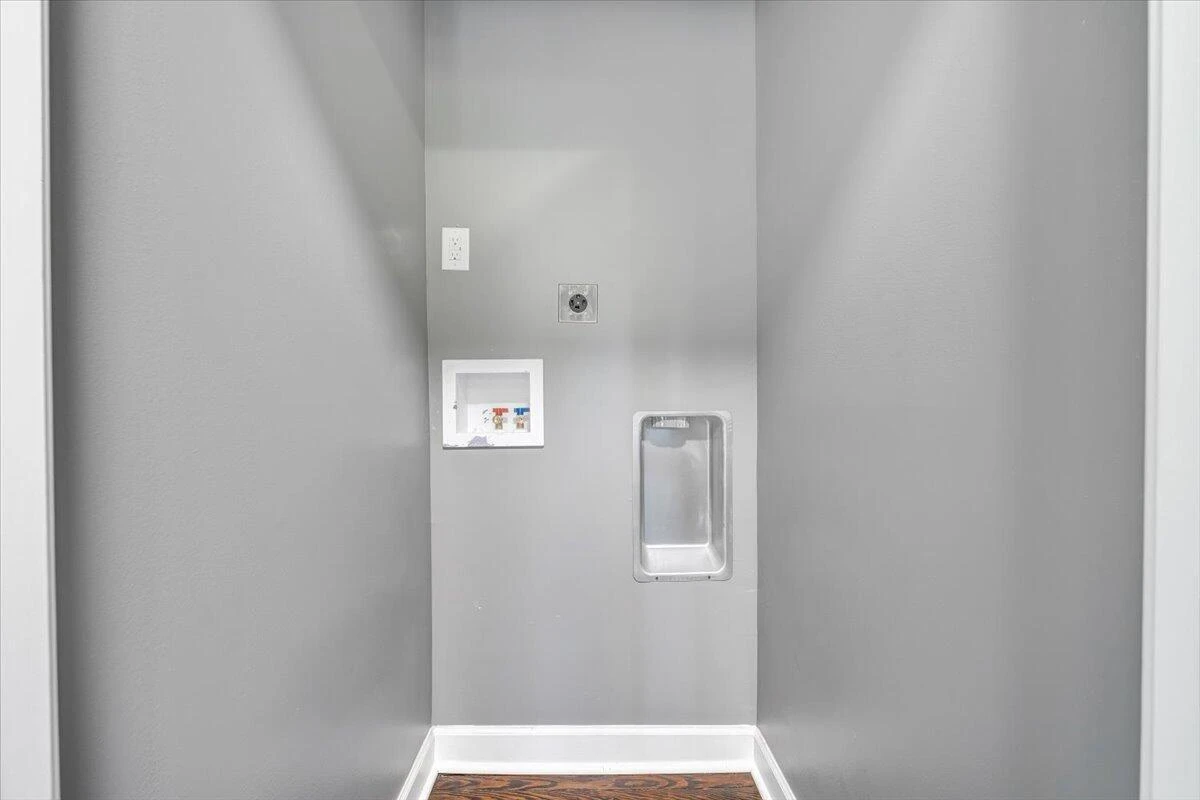 1008 11th ST - Photo 23