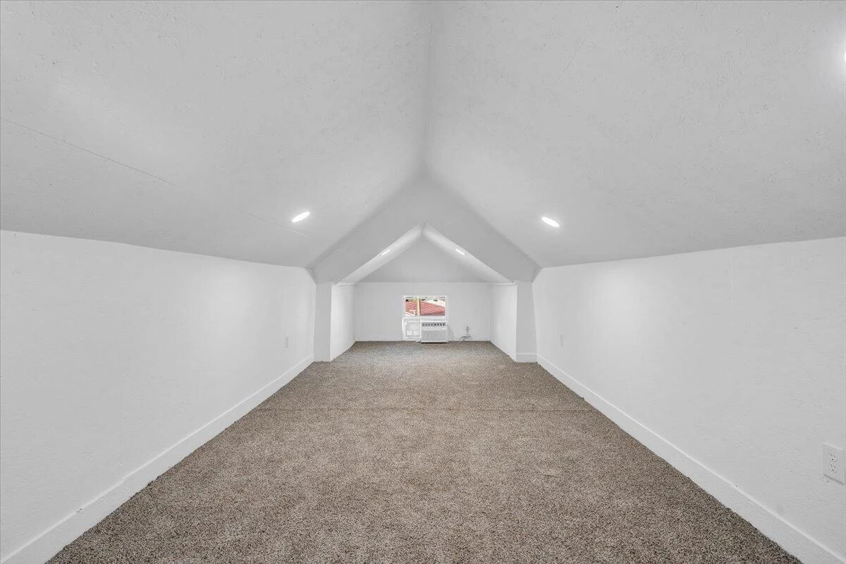 1008 11th ST - Photo 24