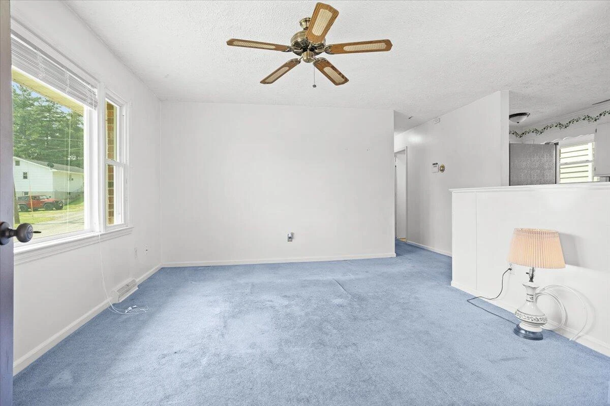 2102 Byrd AVE - Photo 9