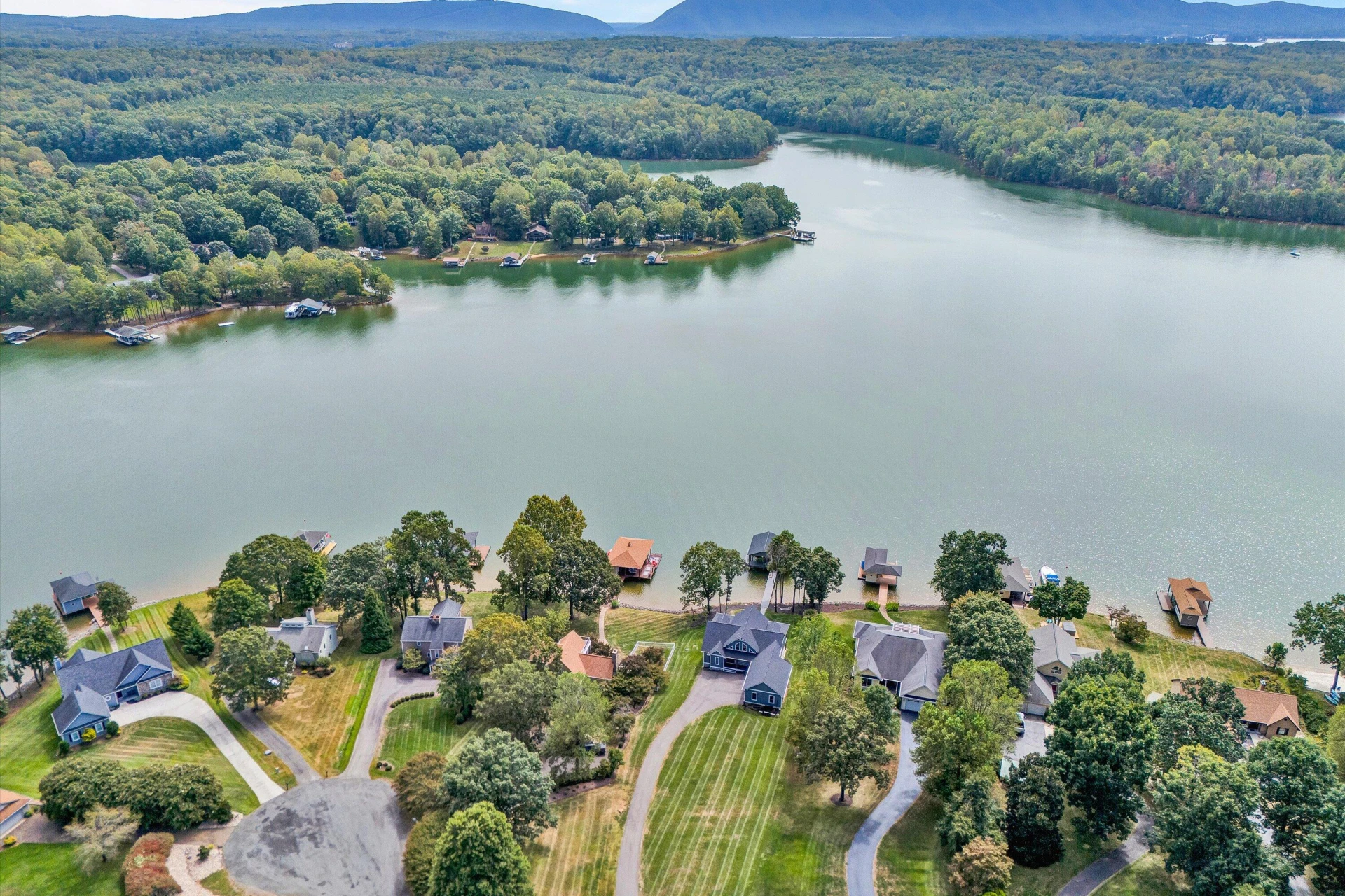 200 Park Shores CIR - Photo 9
