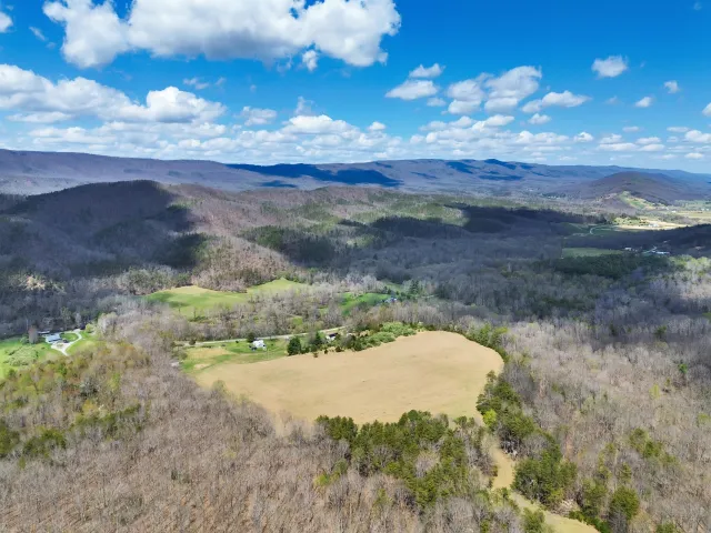 2816 Johns Creek RD, New Castle, VA, 24127