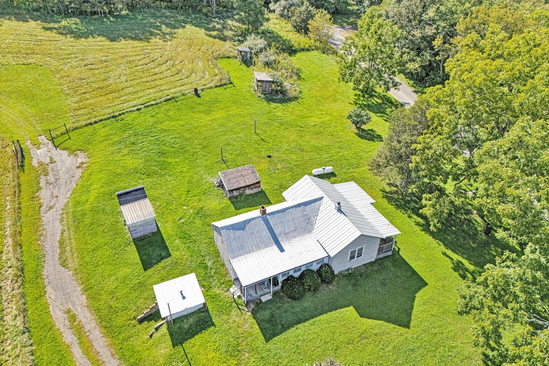 2816 Johns Creek RD - Photo 13