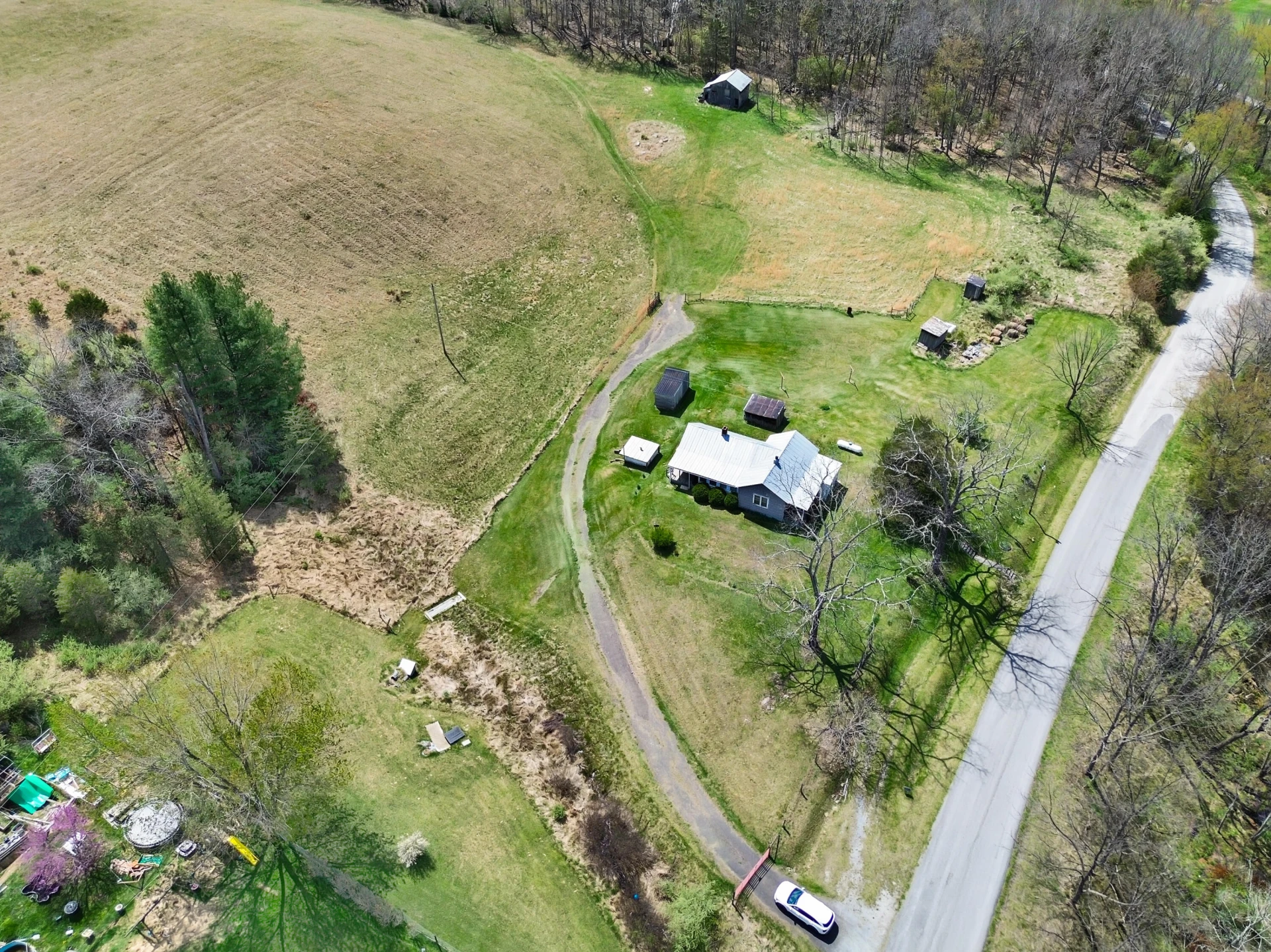 2816 Johns Creek RD - Photo 20
