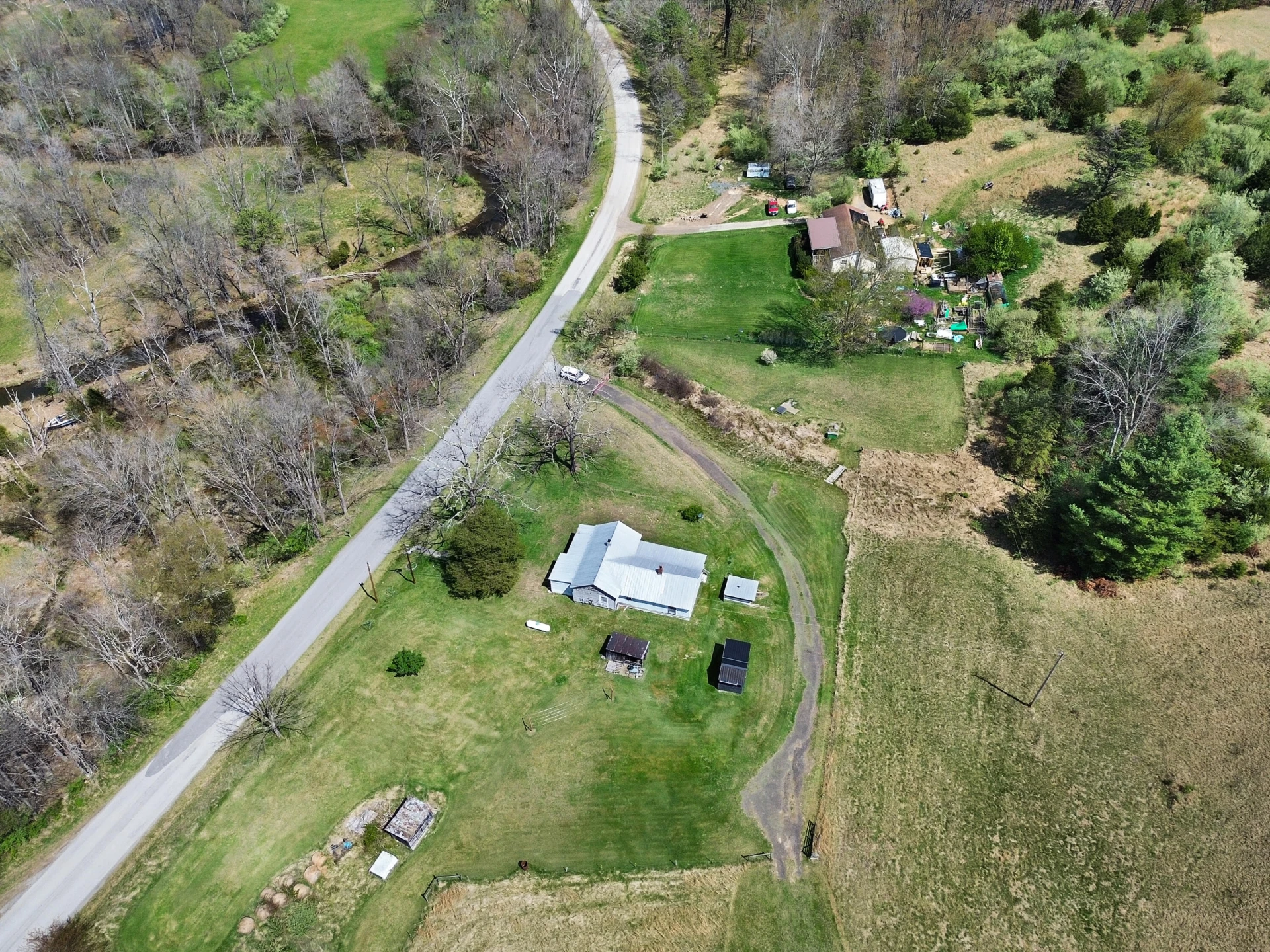 2816 Johns Creek RD - Photo 21