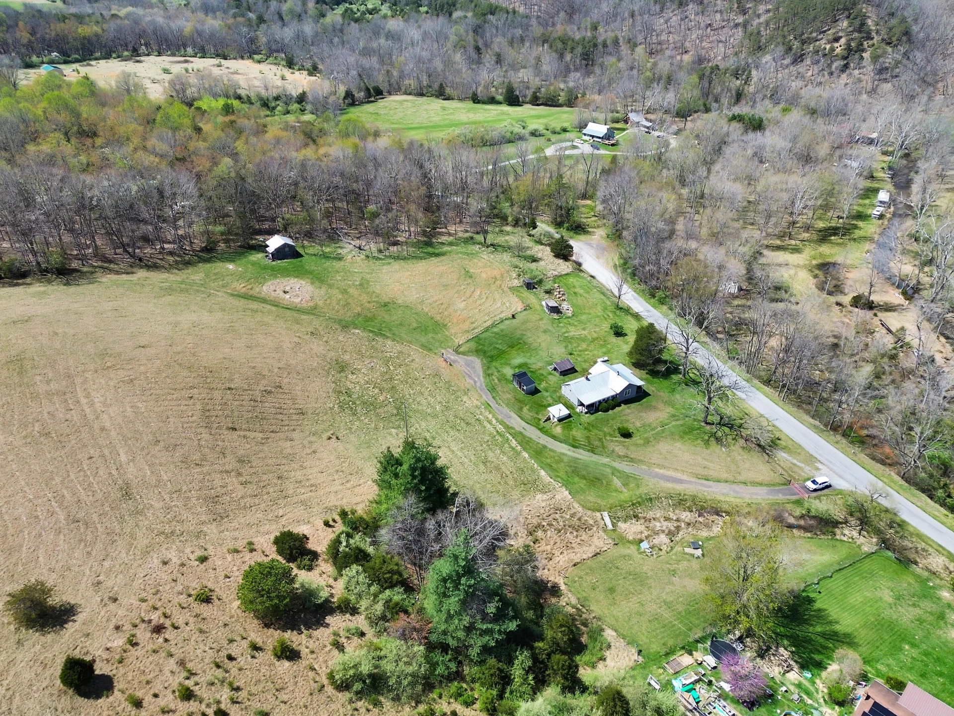2816 Johns Creek RD - Photo 25