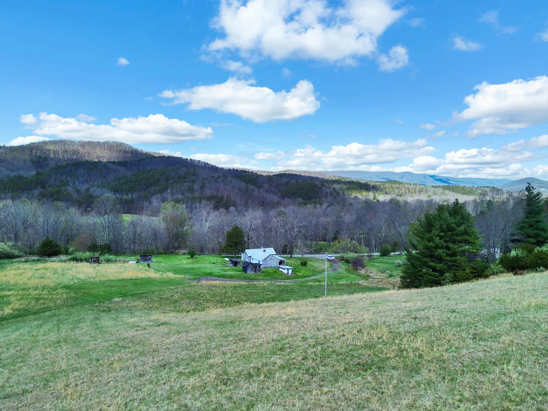 2816 Johns Creek RD - Photo 48