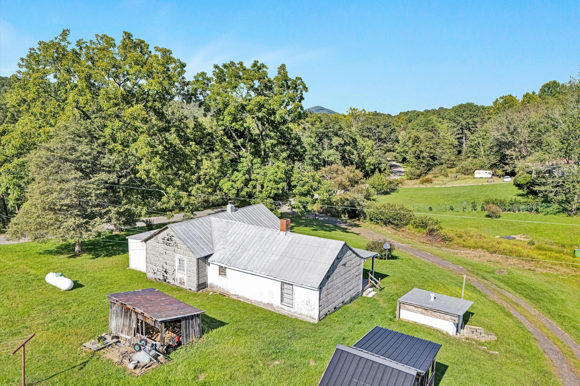 2816 Johns Creek RD - Photo 53