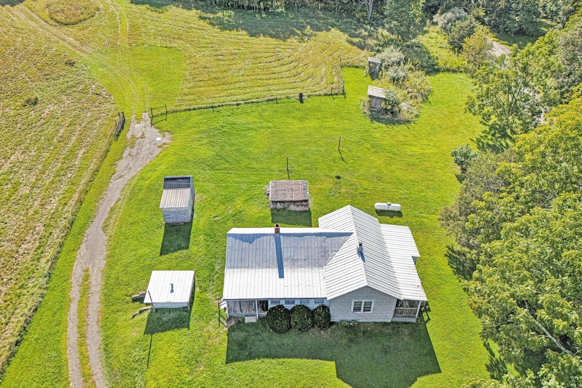 2816 Johns Creek RD - Photo 54