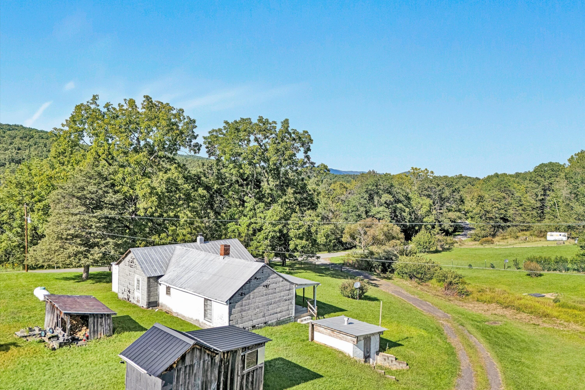 2816 Johns Creek RD - Photo 56