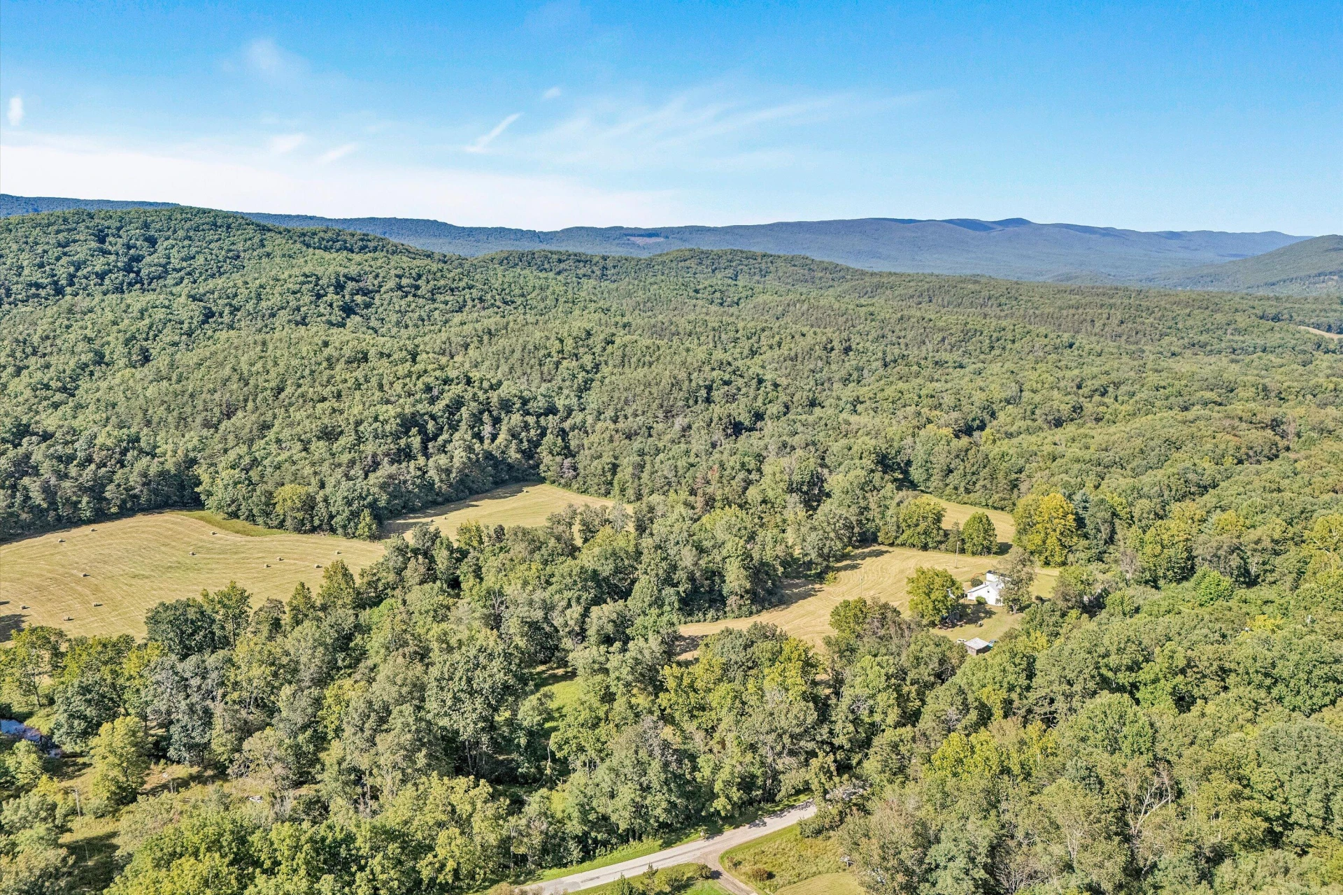 2816 Johns Creek RD - Photo 8