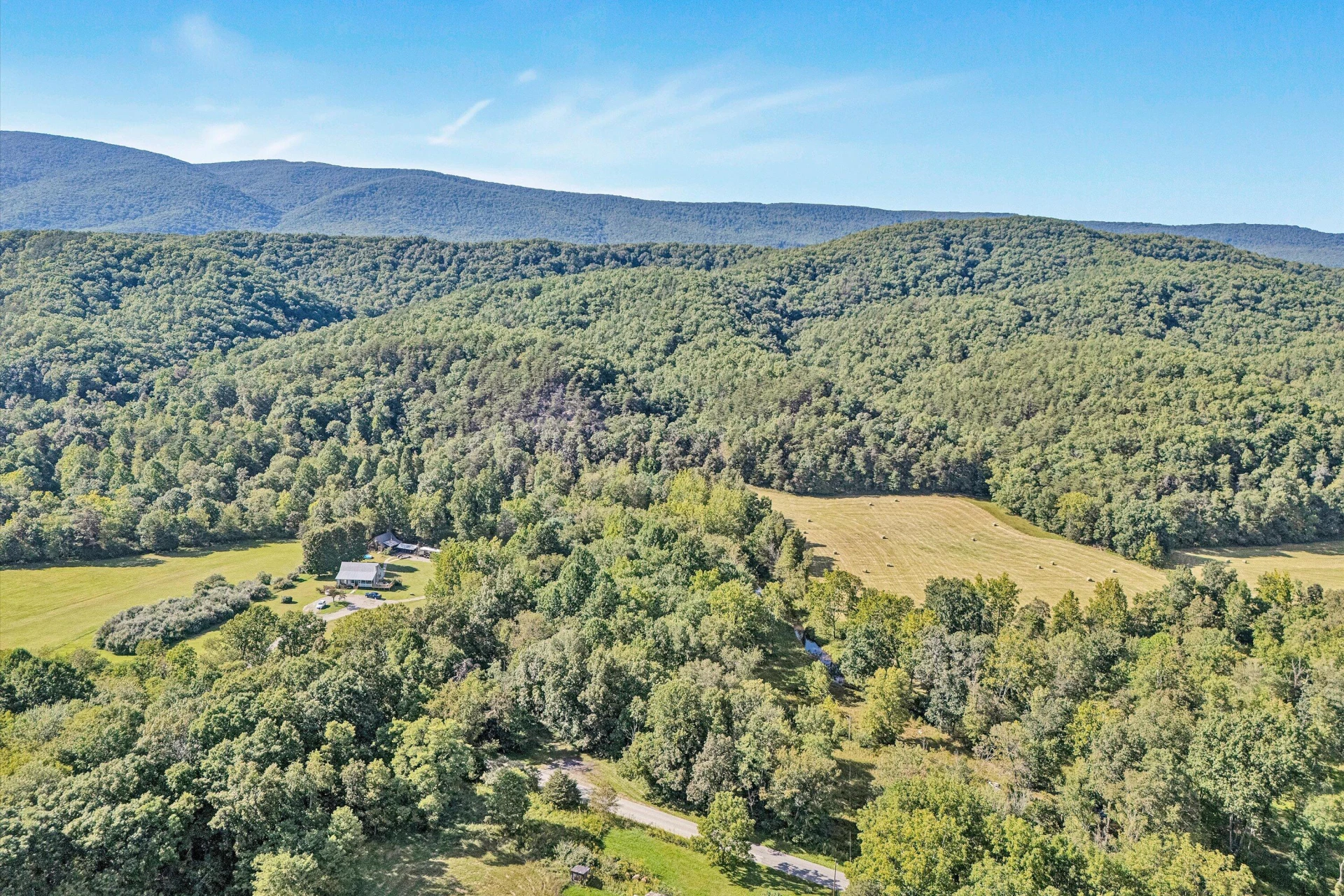 2816 Johns Creek RD - Photo 9