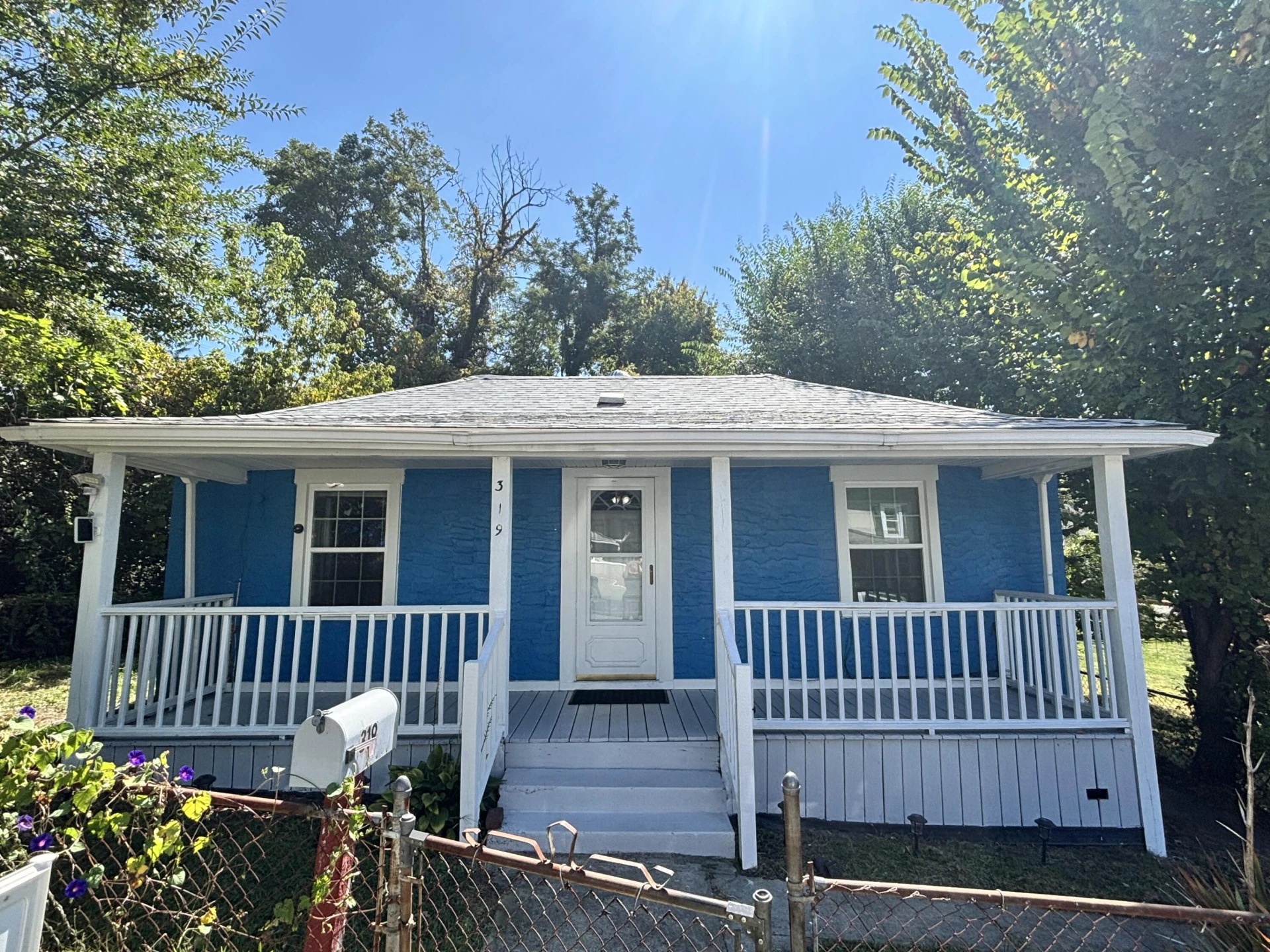 319 Hazel ST