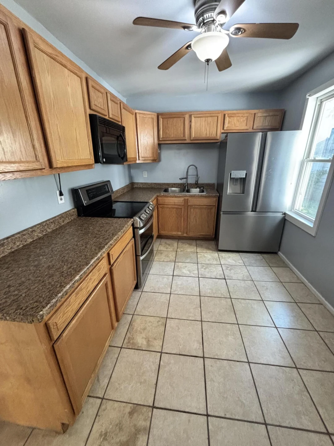 319 Hazel ST - Photo 8