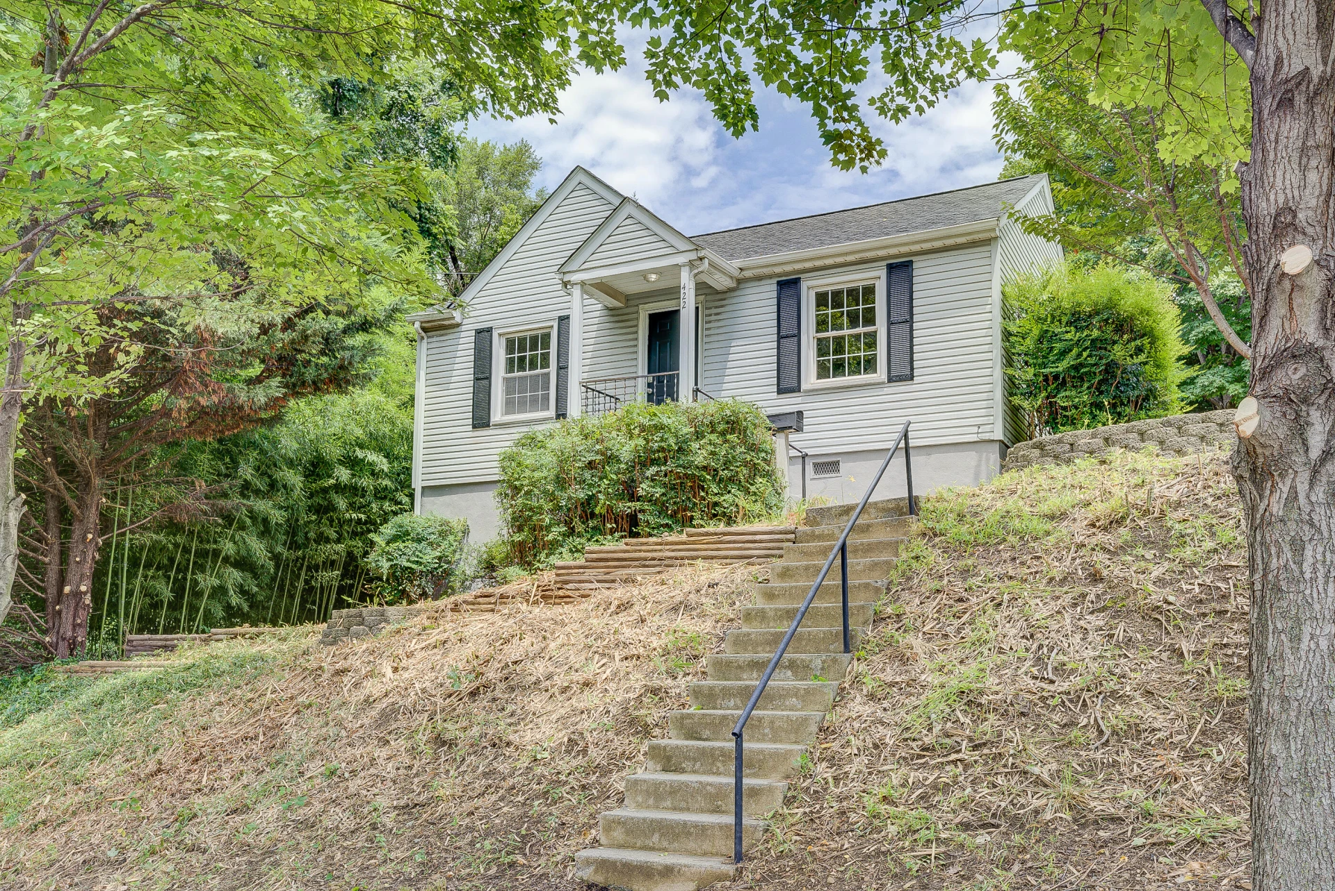 422 Albemarle AVE