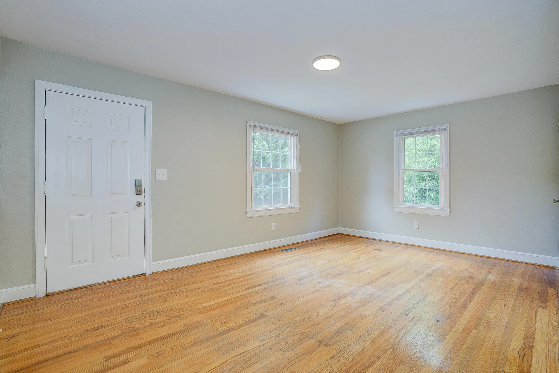 422 Albemarle AVE - Photo 7