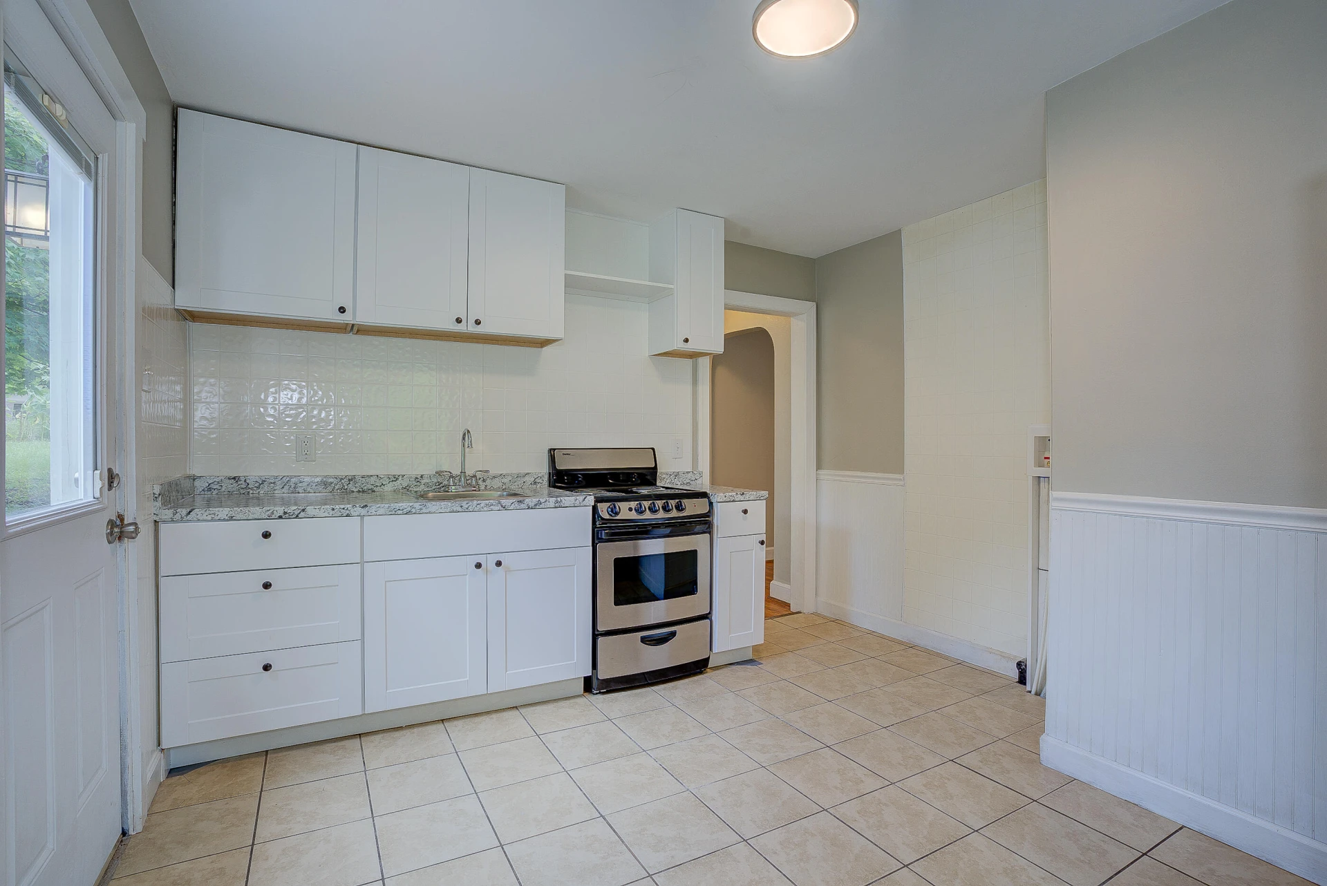 422 Albemarle AVE - Photo 9