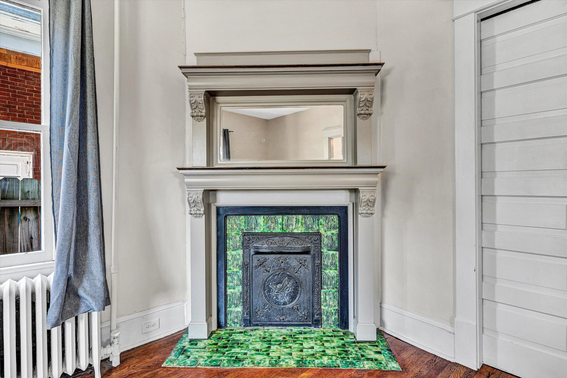701 Marshall AVE - Photo 11