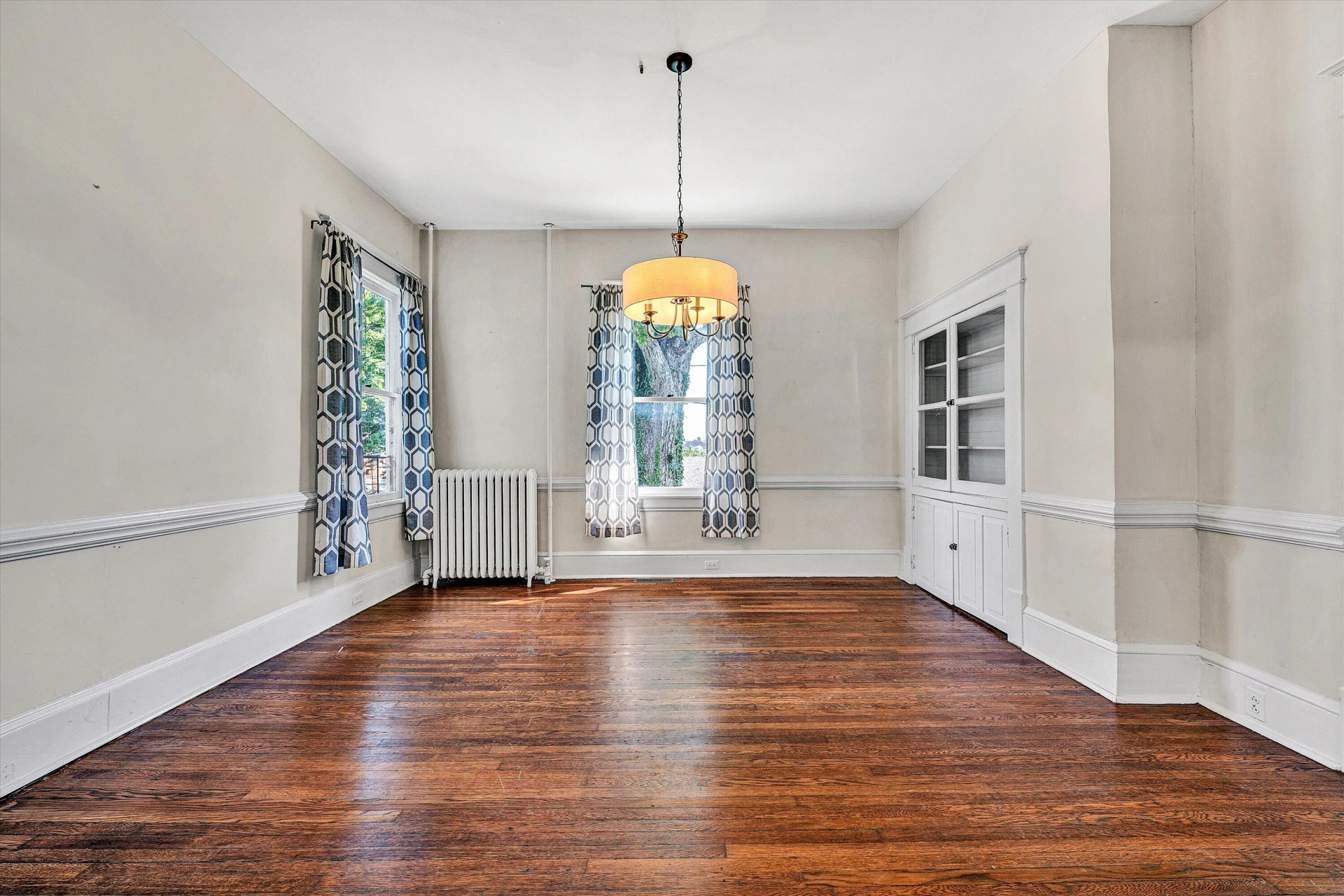 701 Marshall AVE - Photo 12