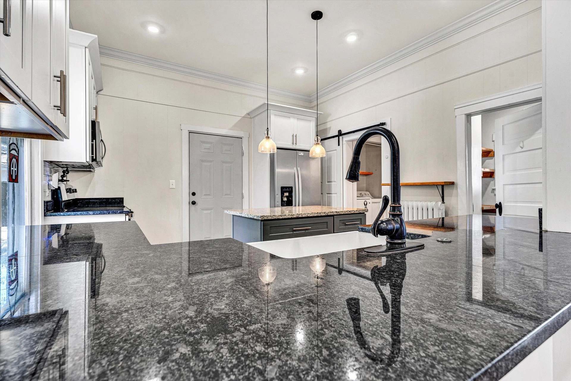 701 Marshall AVE - Photo 17