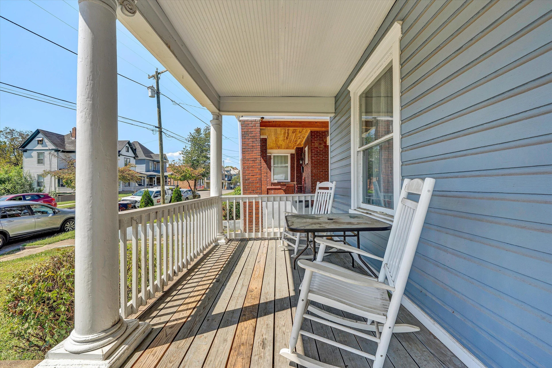 701 Marshall AVE - Photo 2