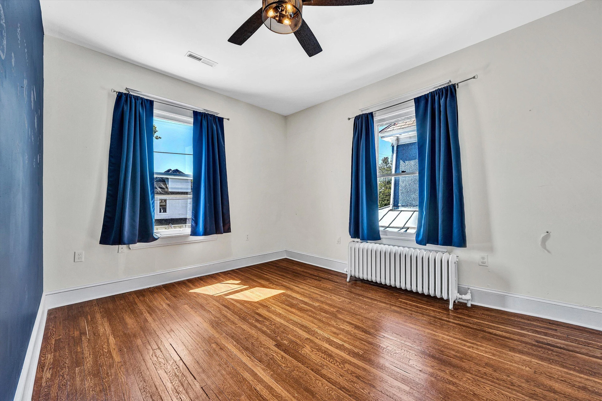 701 Marshall AVE - Photo 29