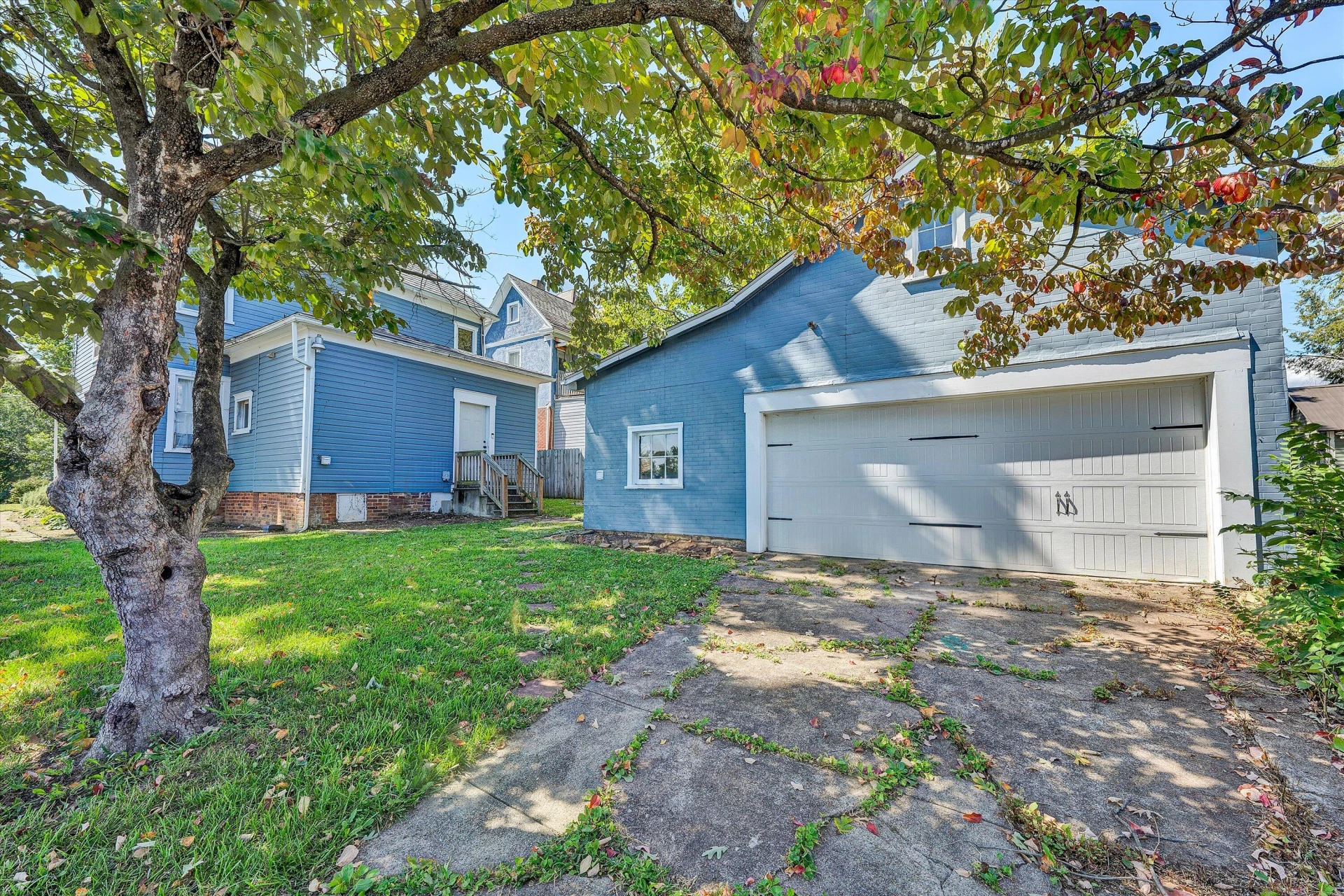 701 Marshall AVE - Photo 42
