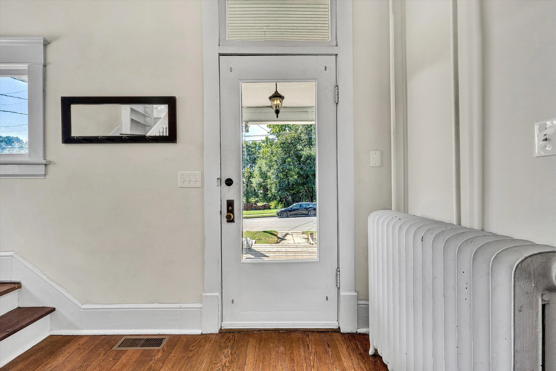 701 Marshall AVE - Photo 6