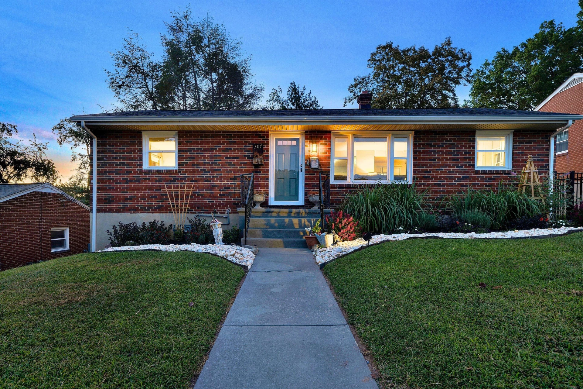 3117 Fleetwood AVE - Photo 9