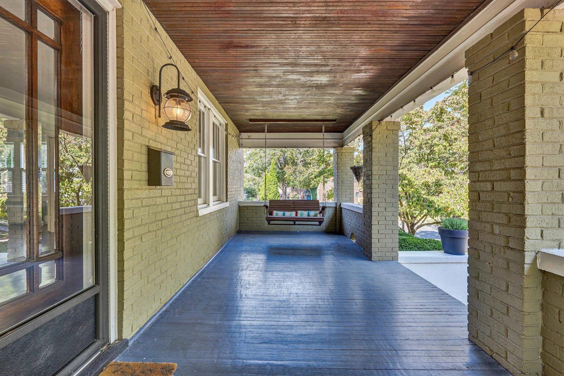 1810 Windsor AVE - Photo 14