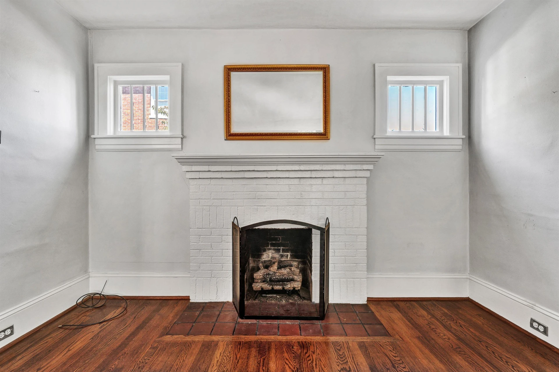 1810 Windsor AVE - Photo 18