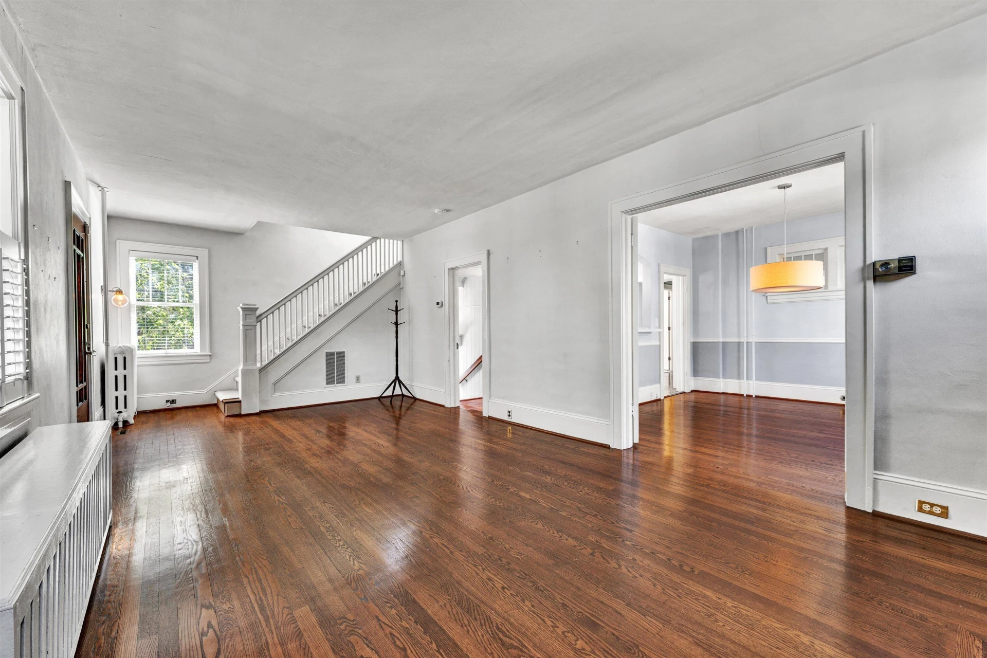 1810 Windsor AVE - Photo 19