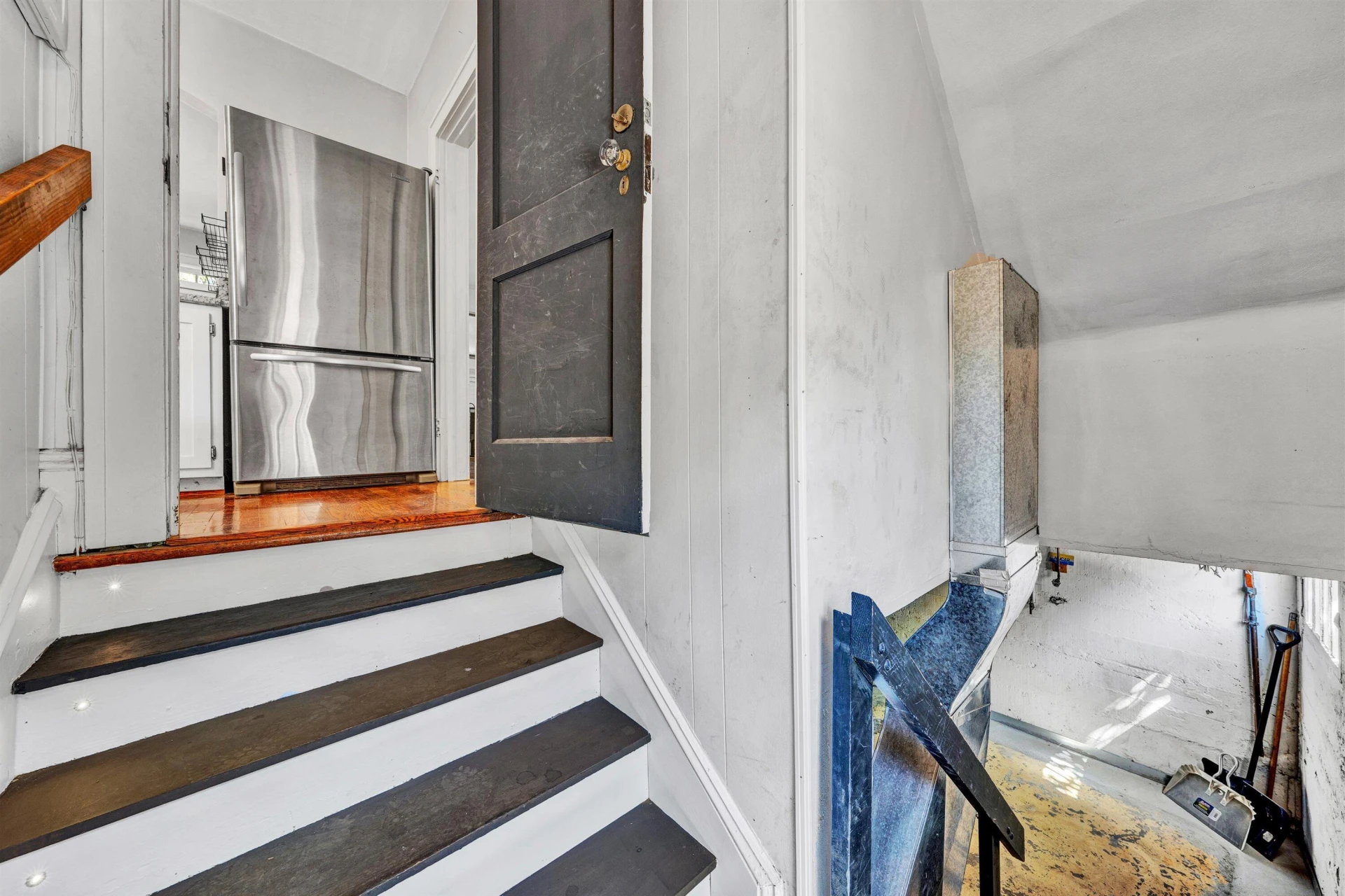 1810 Windsor AVE - Photo 29