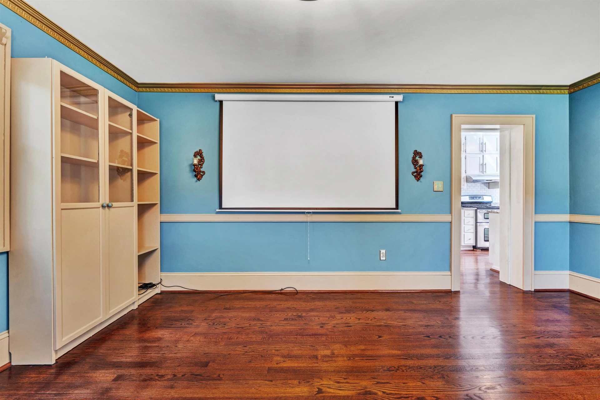 1810 Windsor AVE - Photo 35