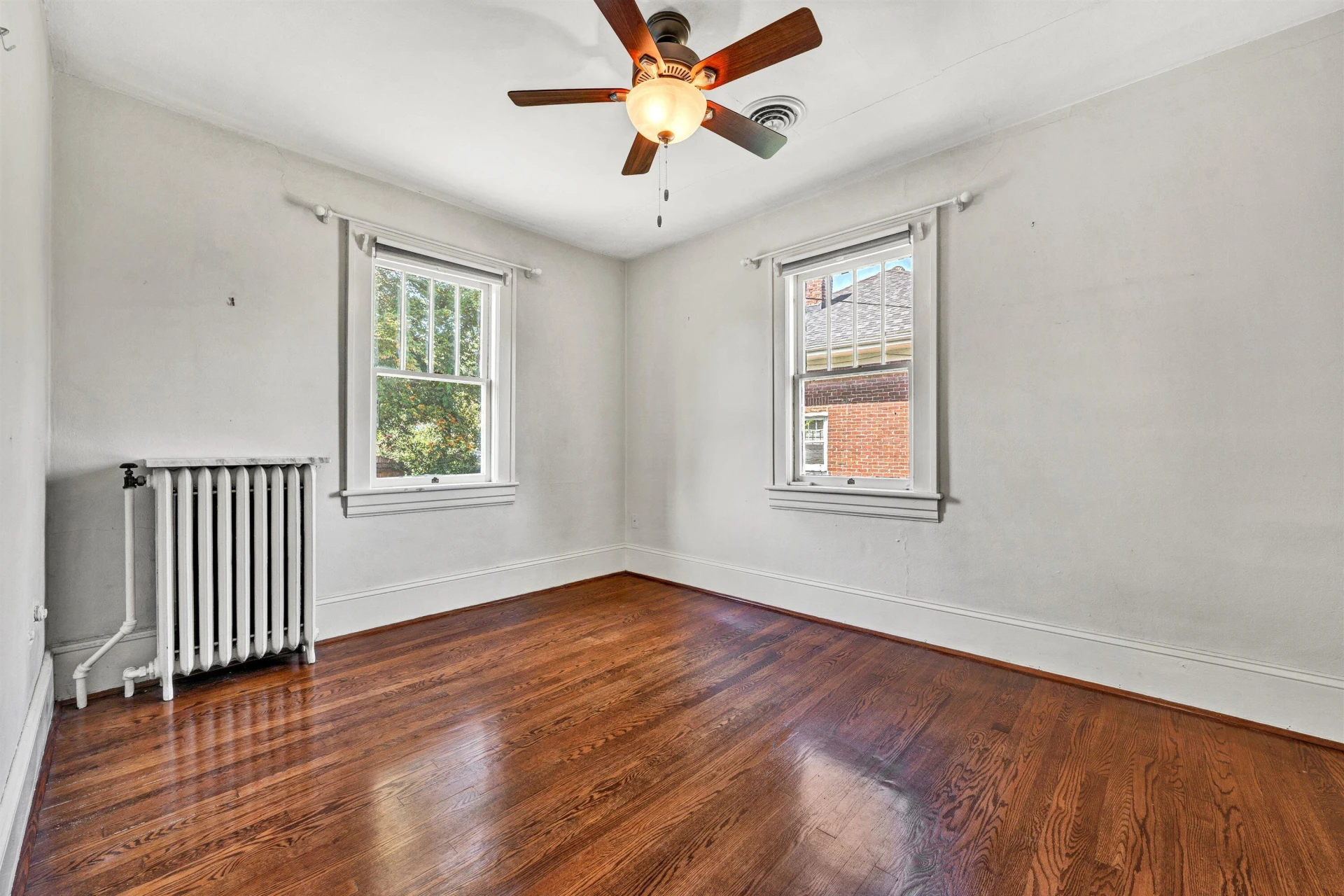 1810 Windsor AVE - Photo 44