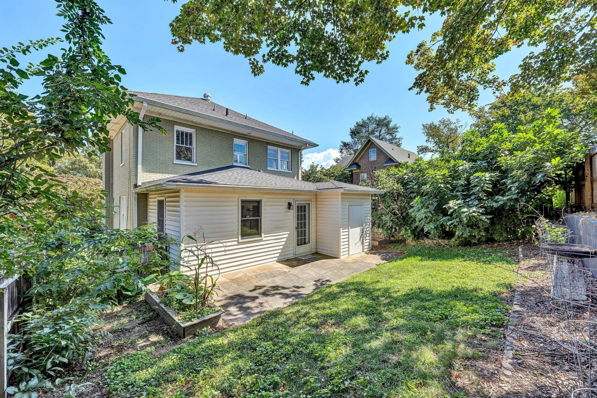 1810 Windsor AVE - Photo 47