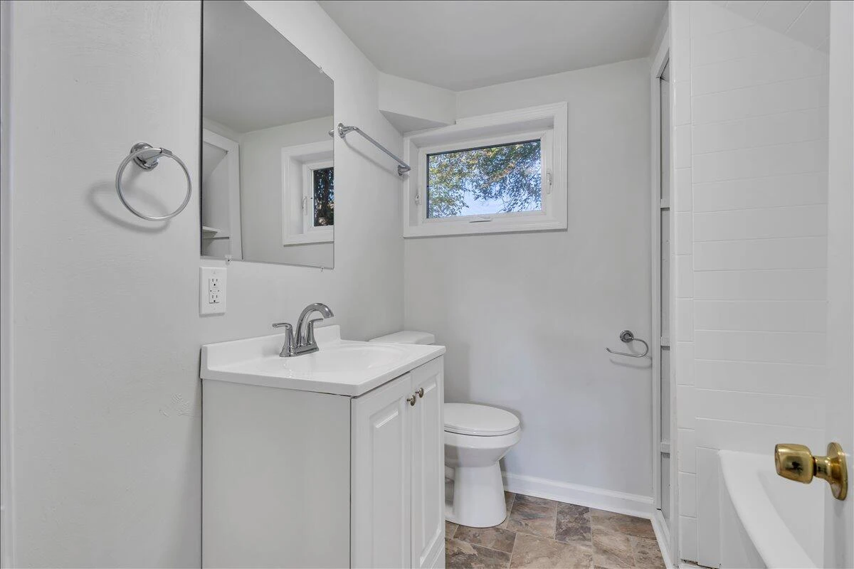 2608 Dorchester DR - Photo 20