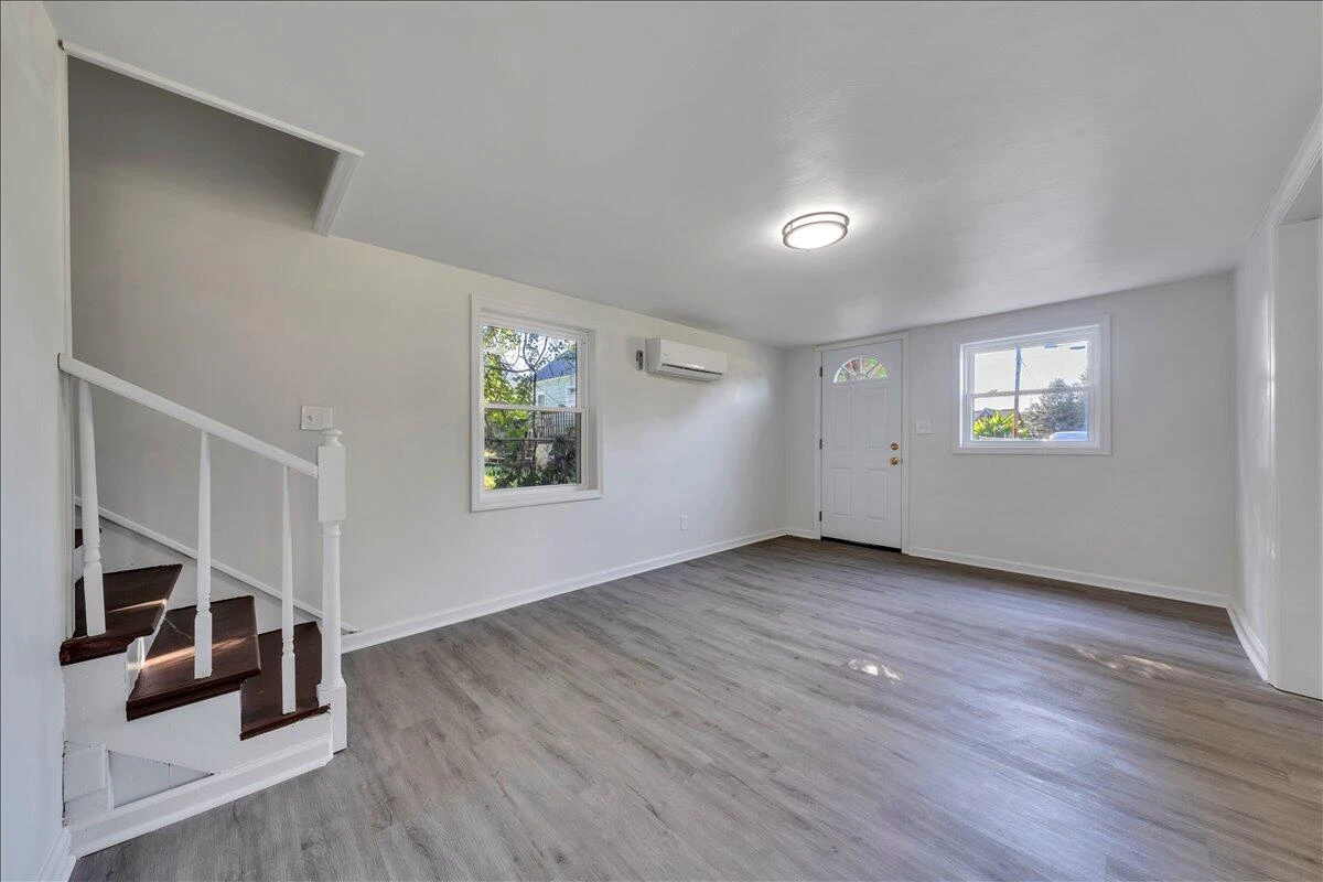 2608 Dorchester DR - Photo 11