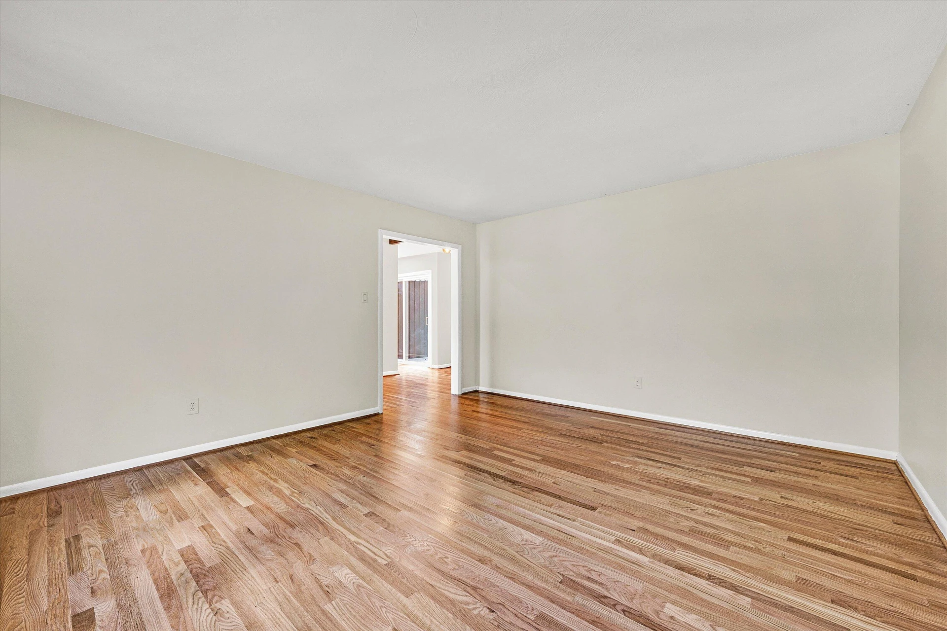 2350 Ross LN - Photo 14